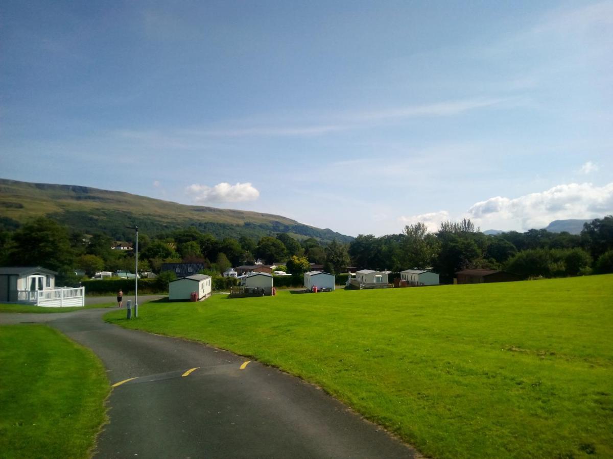 Campsie Glen Holiday Park Fintry Eksteriør bilde