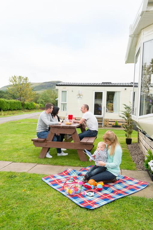 Campsie Glen Holiday Park Fintry Eksteriør bilde