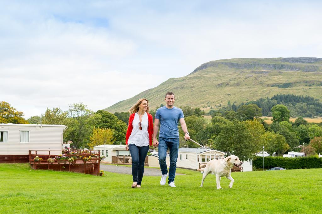 Campsie Glen Holiday Park Fintry Eksteriør bilde