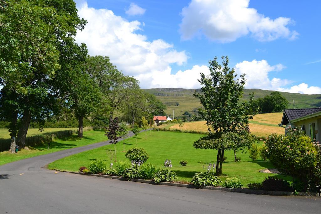 Campsie Glen Holiday Park Fintry Eksteriør bilde