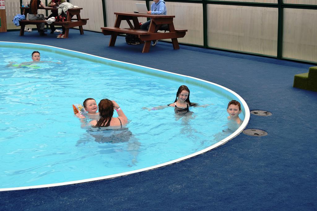 Campsie Glen Holiday Park Fintry Eksteriør bilde